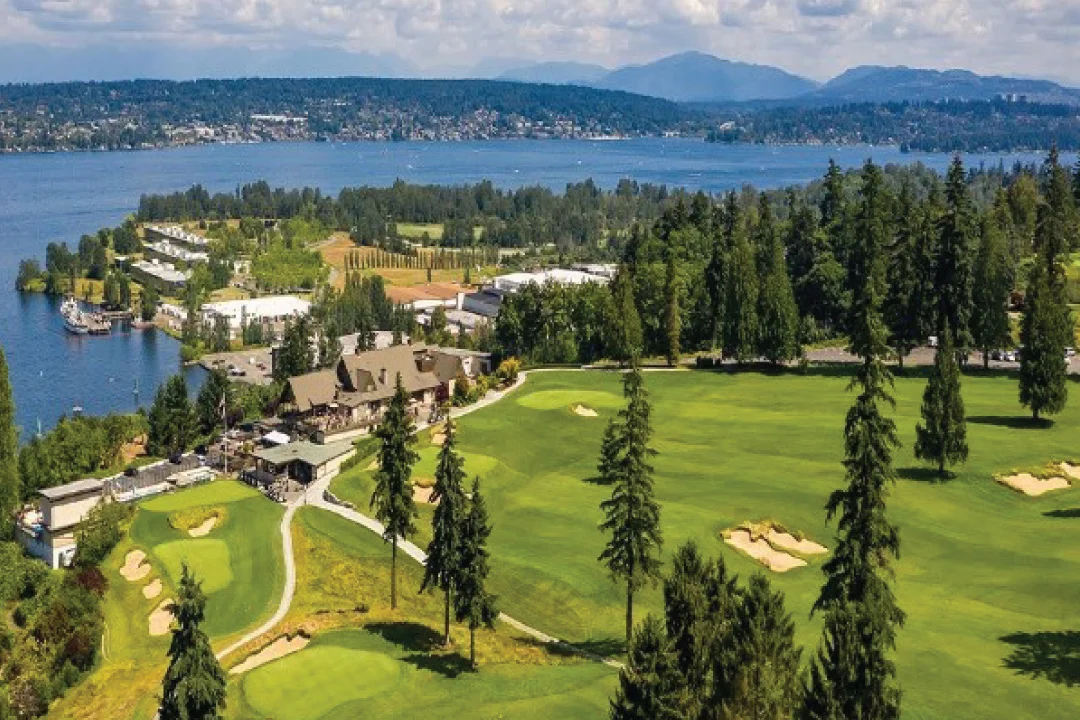 arial view of golf course